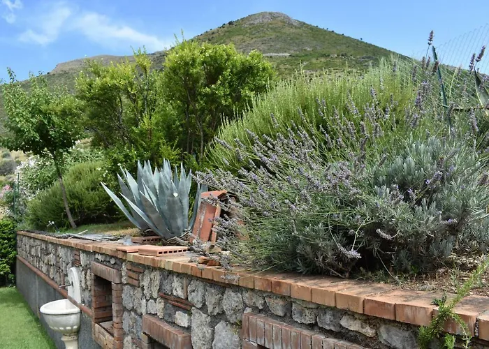 Tusitala - & * Maratea